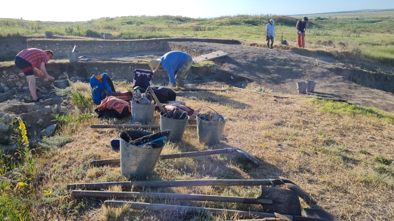 В Крыму проходит молодежная археологическая полевая школа «Европейский Боспор»